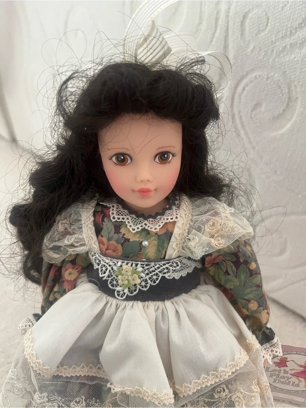 Vintage Collectible Porcelain Doll Madame Alexander “Susie” “Let’s Play Dolls”